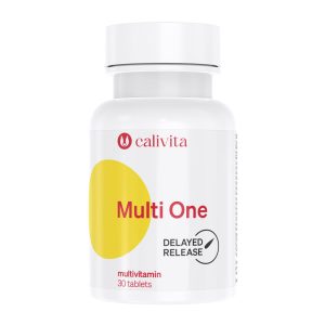 Calivita Multi One bijela bočica s 30 tableta multivitamina s delayed release tehnologijom i žutim krugom na bijeloj pozadini